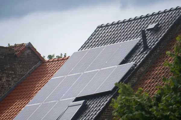 Solaranlage auf Hausdach – maßgeschneiderte Lösungen für Immobilien in Grünwald und München